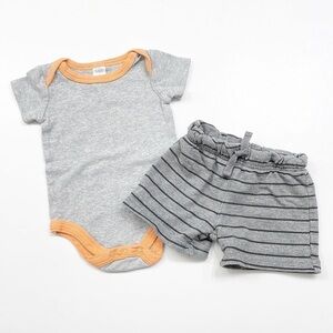 Baby Kiss/Carter's baby boys outfit